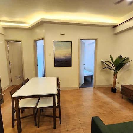 Bed and Breakfast Pioneer Woodlands Mandaluyong Esterno foto